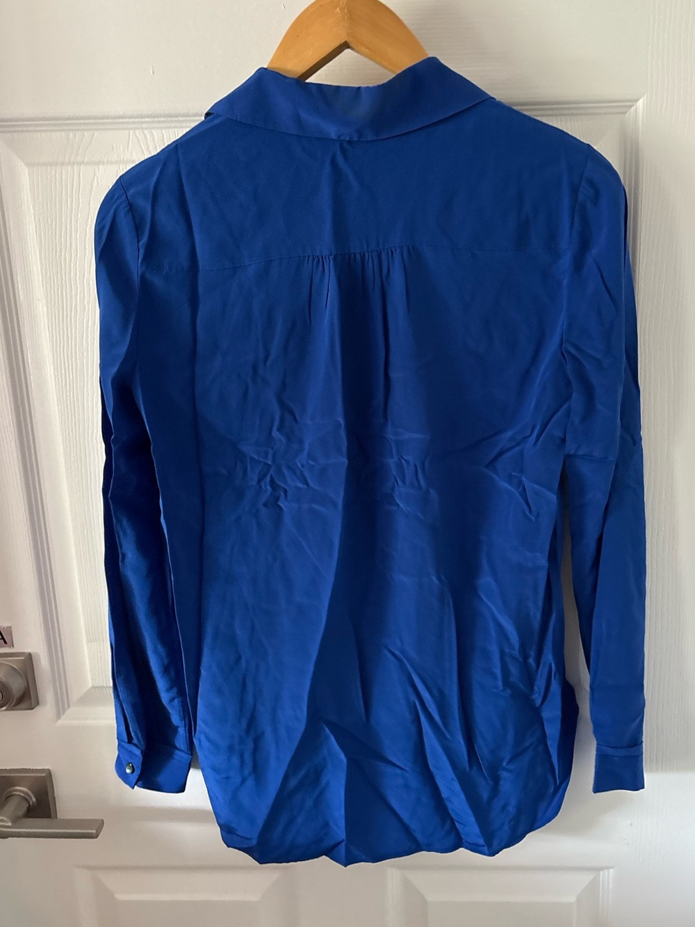 Diane von Furstenberg silk long-sleeve blouse Size 2 - Picture 2 of 5